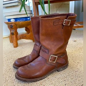 Red Wing Engineer Boot M9